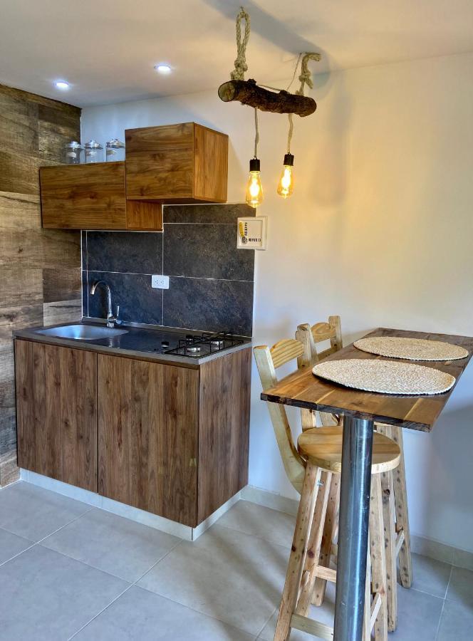 Cabanas Con Jacuzzi Y Chimenea - Casa Floral, Marinilla Eksteriør bilde