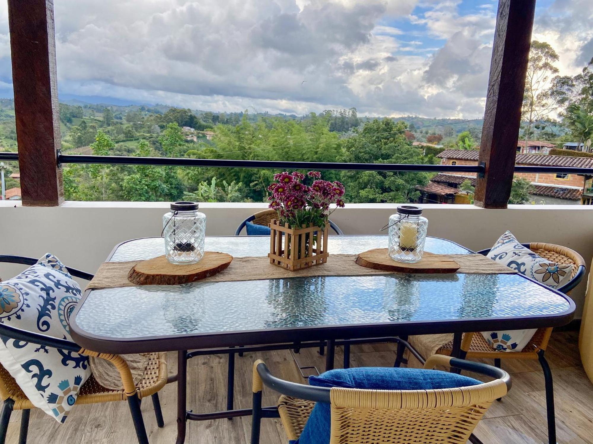 Cabanas Con Jacuzzi Y Chimenea - Casa Floral, Marinilla Eksteriør bilde
