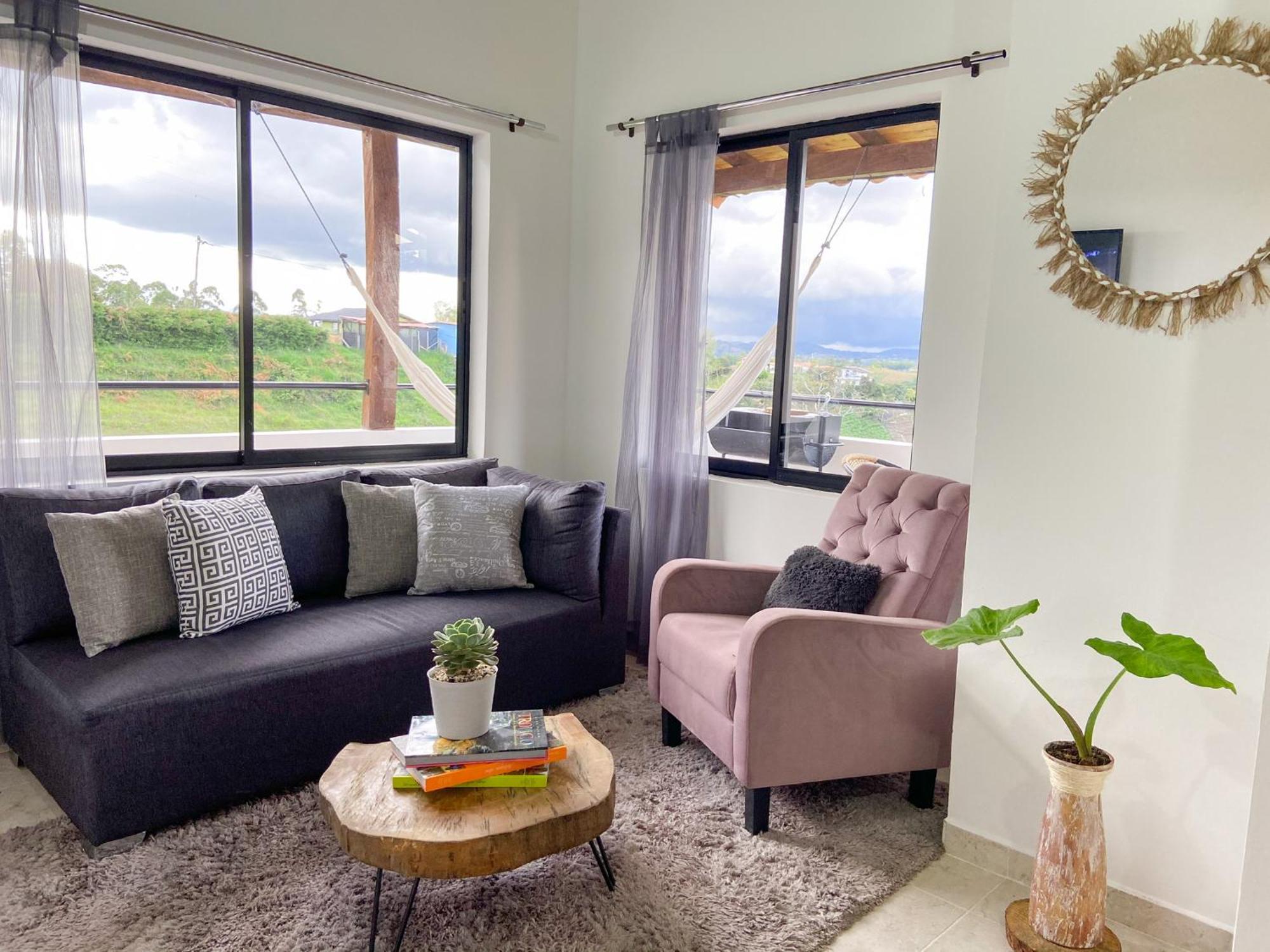 Cabanas Con Jacuzzi Y Chimenea - Casa Floral, Marinilla Eksteriør bilde