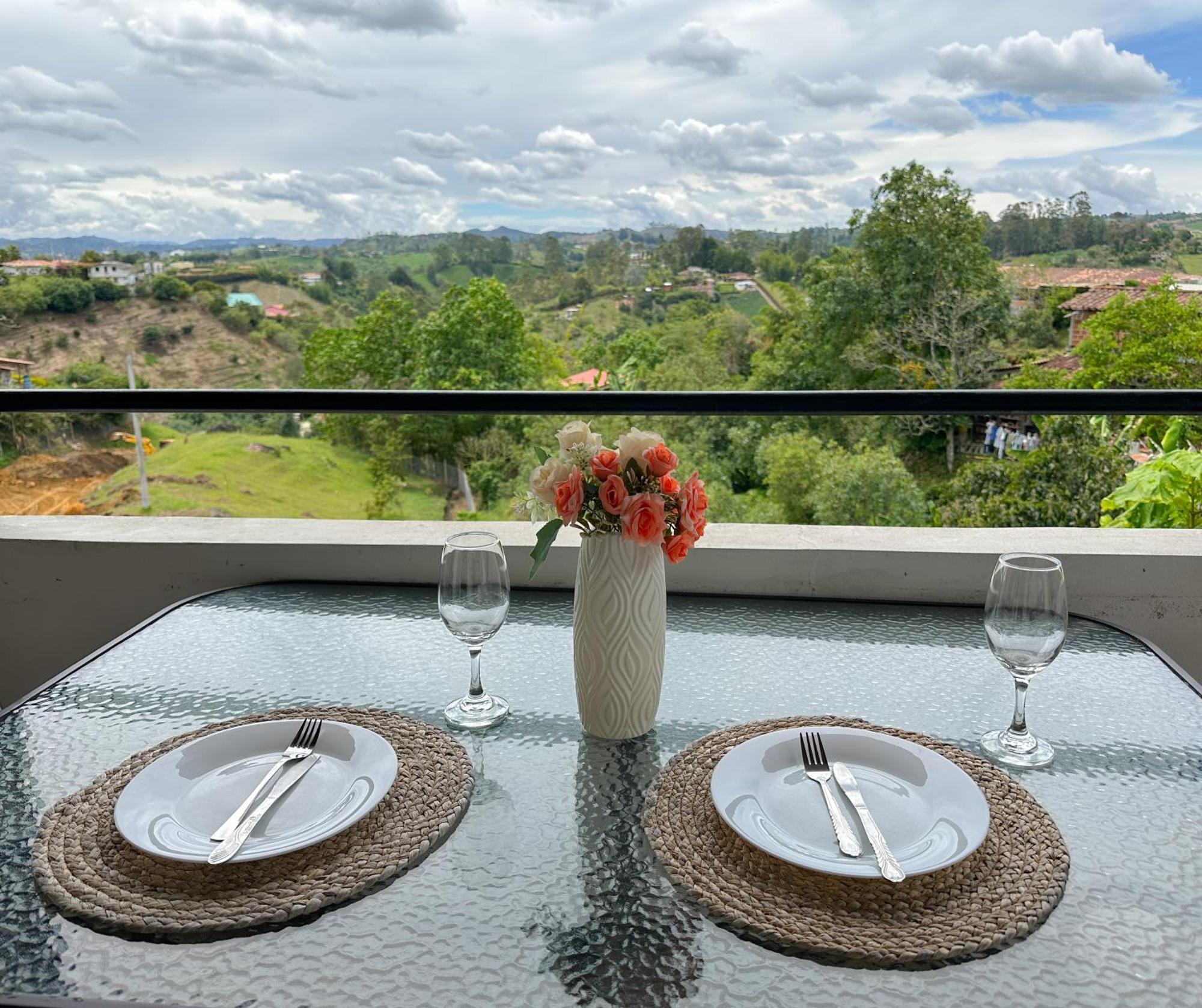 Cabanas Con Jacuzzi Y Chimenea - Casa Floral, Marinilla Eksteriør bilde